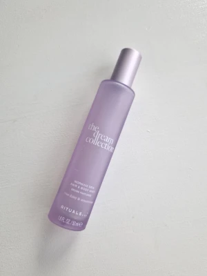 Rituals The Dream Collection Morning Dew Hair & Body Mist - Denna mist är berikad med doften av blå tusensköna och månsten. Limited edition, slutsåld på hemsidan. Ca 50% kvar, se bild 2
