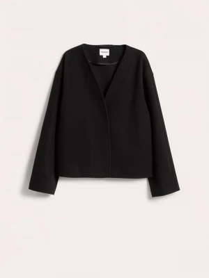 Svart kappa - Superfin kappa från Kappahl som är slutsåld. Lite nopprig. Nypris 699kr. 💕