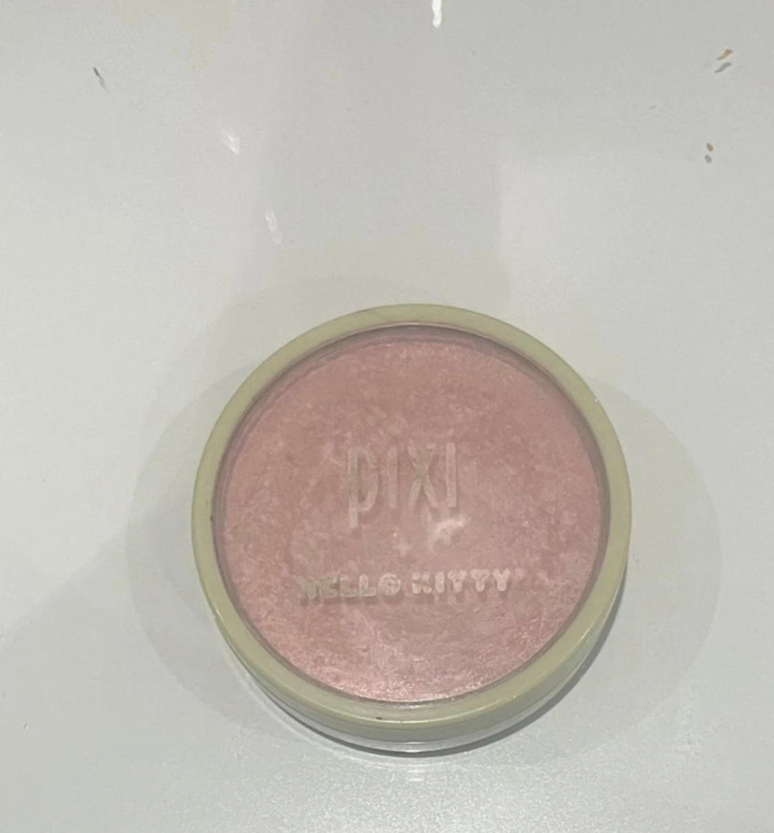 Pixi x Hello Kitty rosa rouge