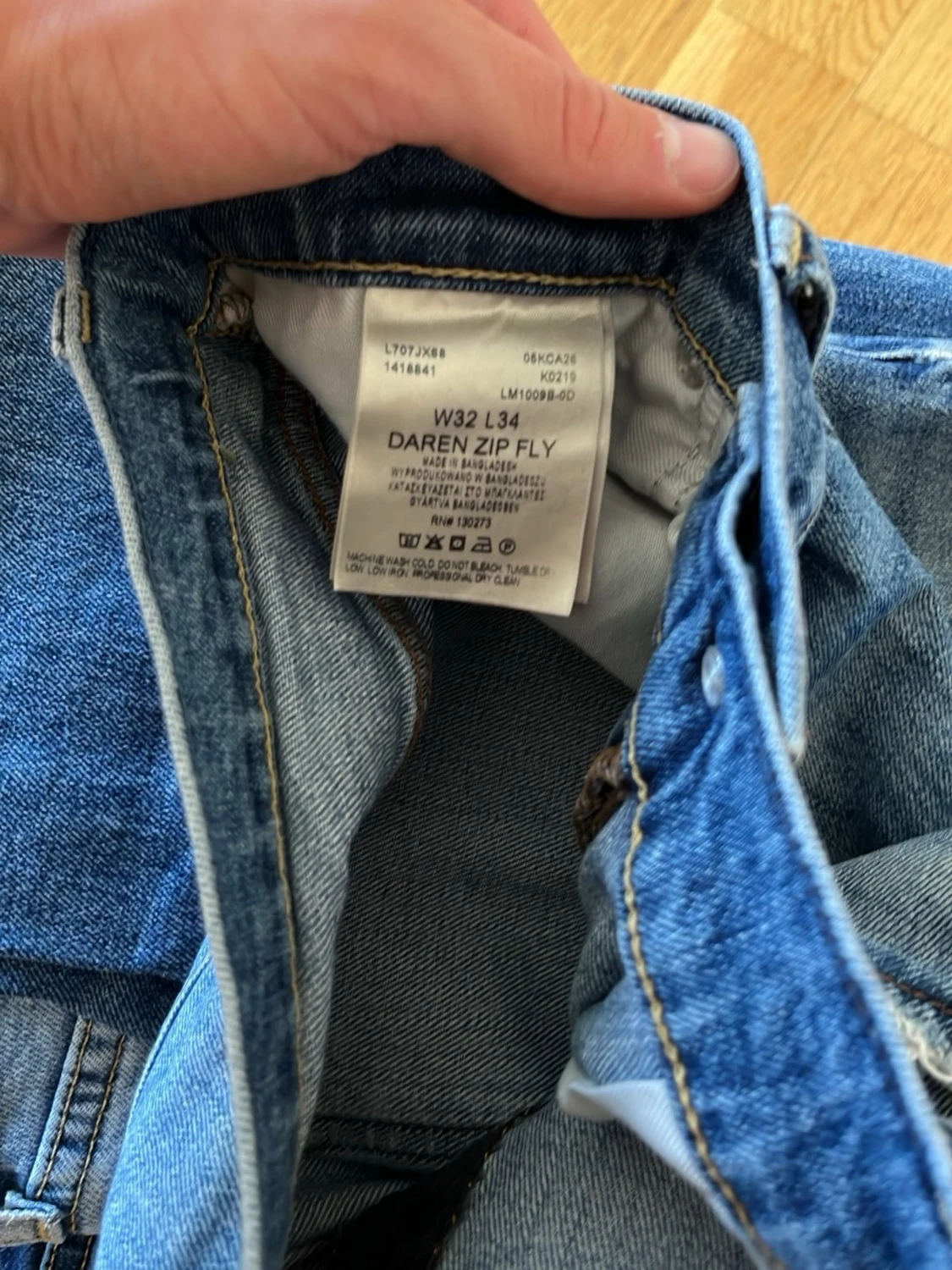 Blå raka jeans med slitningar - 3
