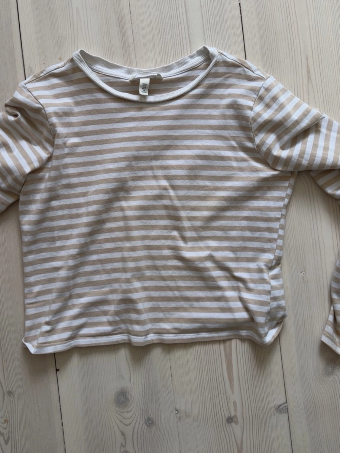 Beige och vit randig långärmad topp - 1