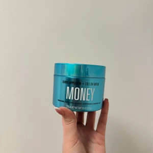 Color wow mask helt ny - Money mask från color wow som är helt oöppnad!  