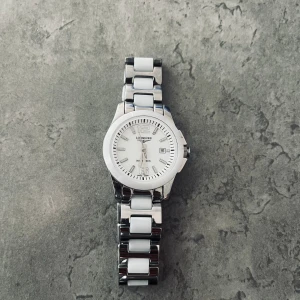 Longines klocka.  - Bra skick.  Priset kan diskuteras vid snabb affär. 