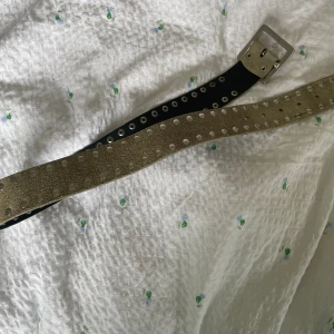 Bälte - Ett skit snyggt bälte! Köpt secondhand men har aldrig används av mig