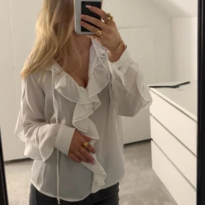 Zara blus - Nyskick, använd fåtal gånger💓