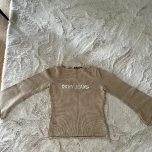 Tröja  - Super fin tröja! Kommer inte till användning😍😍😍