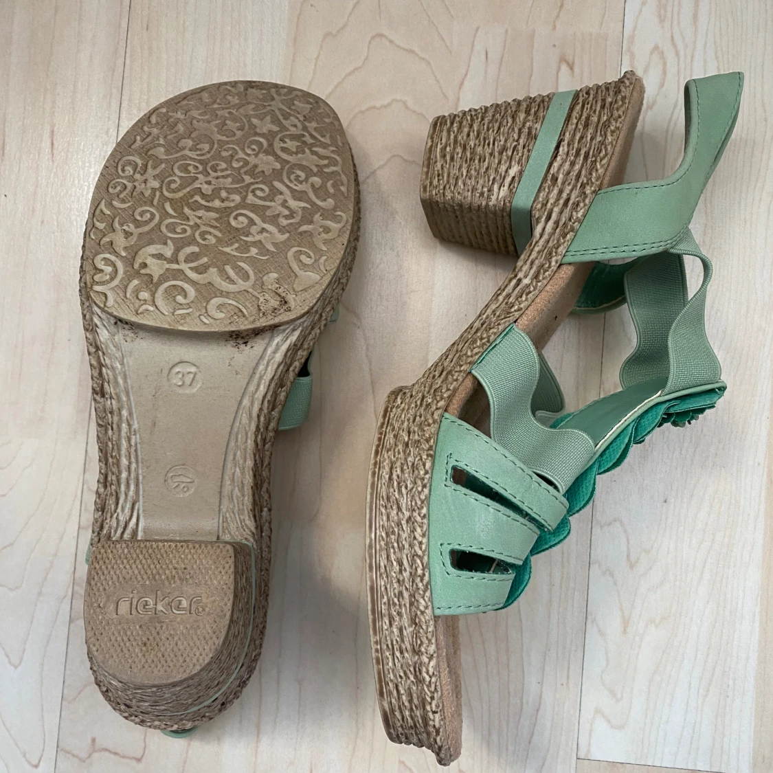 Sommarskor med klackar - 90