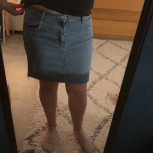 Denim kjol - Bra skick använd 3 gånger