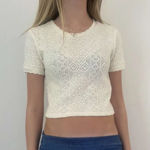 Zara topp  - Säljer denna as snygga toppen från zara,storlek S och säljer för 180kr❤️