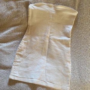 zara klänning  - såå snygg zara klänning i jeans tyg, perfekt❤️ den är aldrig använd då den inte passade. Går ej att köpa längre💕 ❗️tryck gärna på köp nu❗️