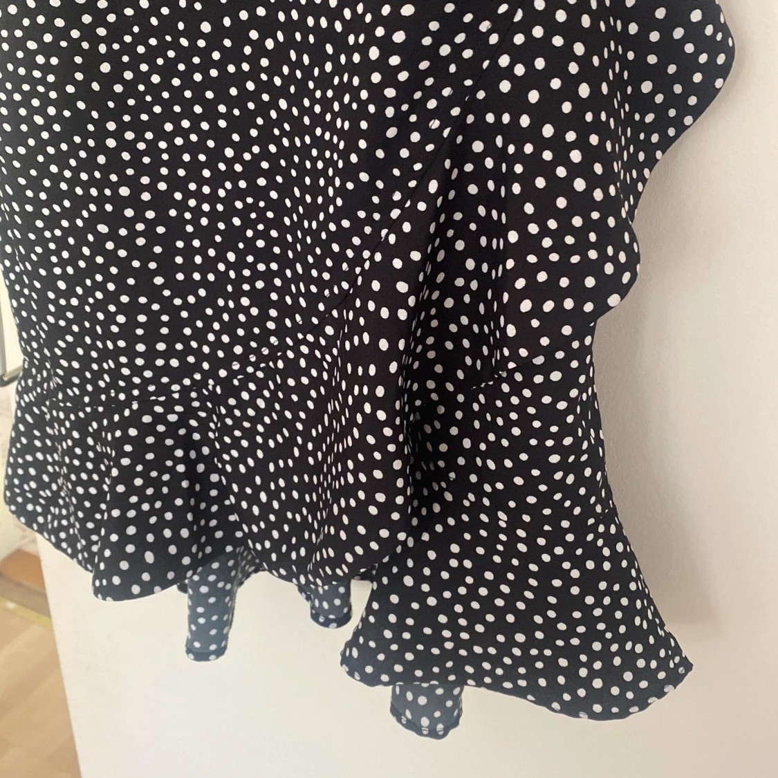 Prickig klänning - 91