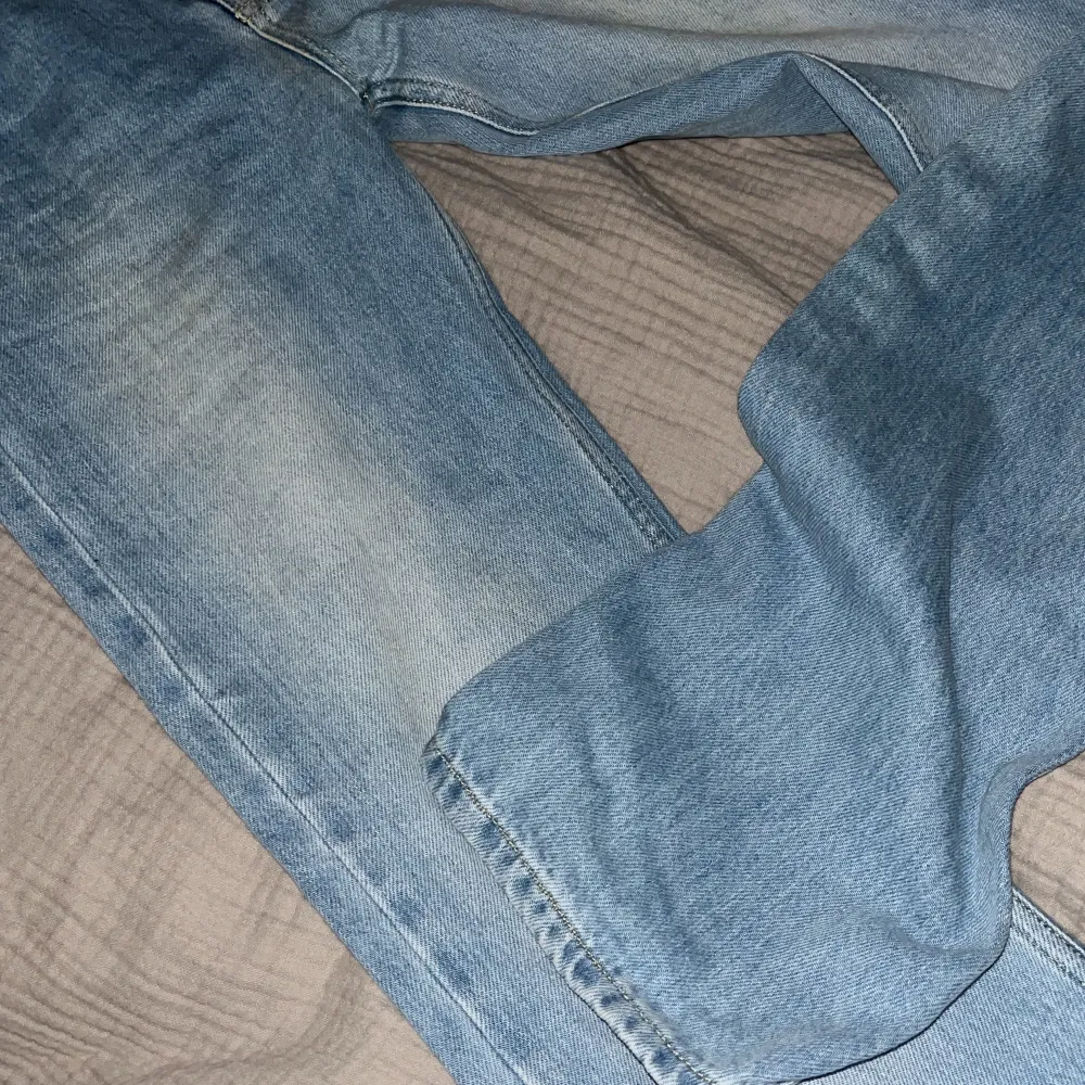 Så snygga jeans i strl 32/xs . Jeans & Byxor.