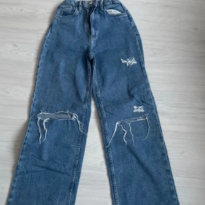 Jeans - Jeans ifrån HM, 11-12y Använt 2 gånger💞