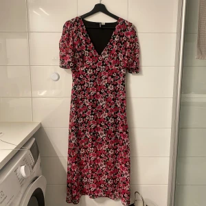 Sommarklänning  - Knappt använd!