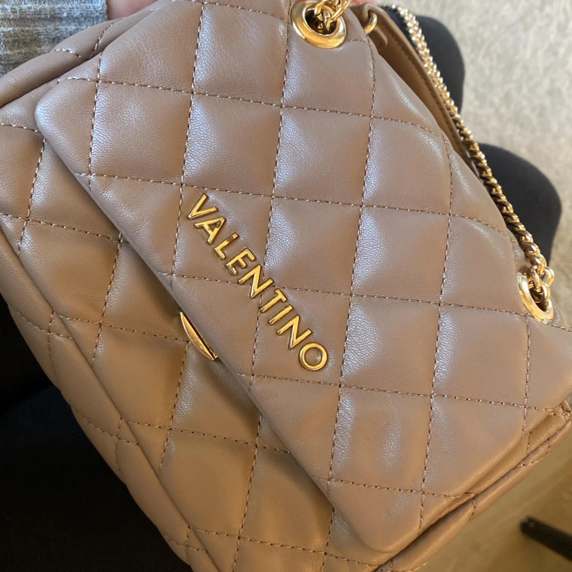 Äkta valentino väska  - 92