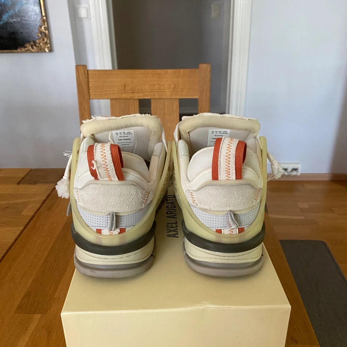 Arigato area low - 92