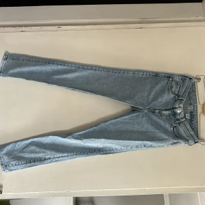 Jeans från HM 29/30 - Storlek 29/30 Skinny regular waist, använda ett fåtal gånger.  