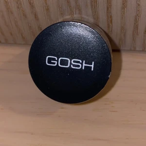 Ögonskugga - En ögonskugga i färgen 06 greeny.