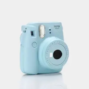En jättefin havsblå kamera, knappt använt. Säljer pga stor garderobrensning. Kika gärna på mina andra annonser, säljer mycket:) 
