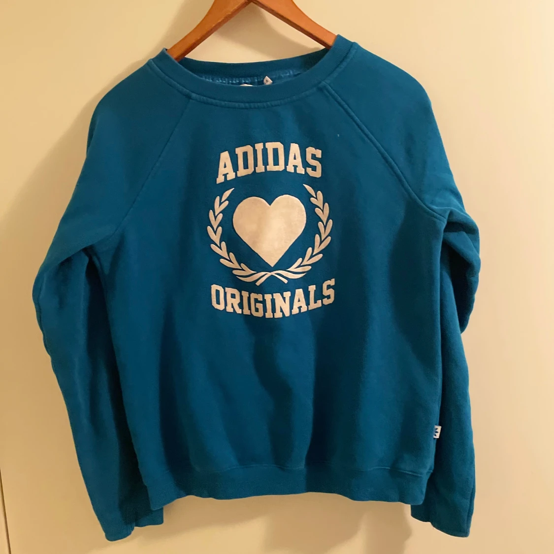 Adidas tröja - 91