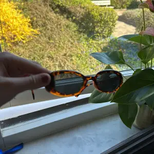 Söta solglasögon från ett uf!