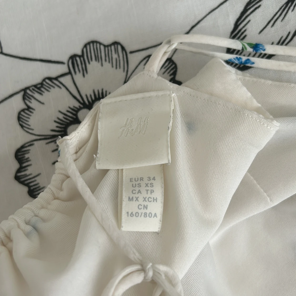 Lång blommig klänning  - 92