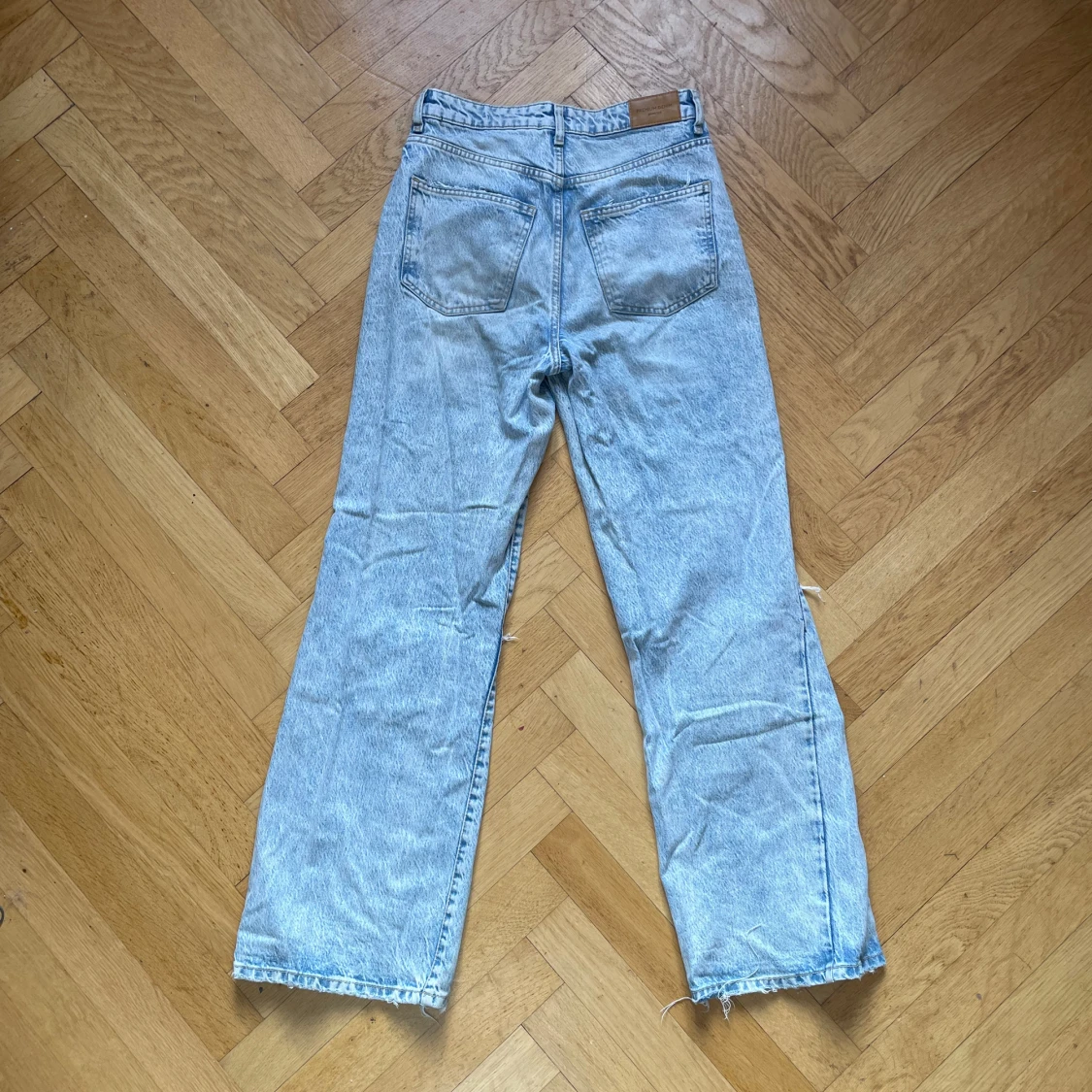 Ripped jeans  - 90