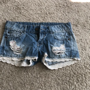 Shorts - Storlek 32 använda 