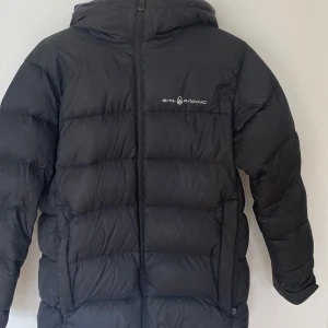 Sail racing jacka💗 - En mycket fin sail racing vinter jacka i fint skick. Den är i storlek 170 som passar mig som är xs/s. 