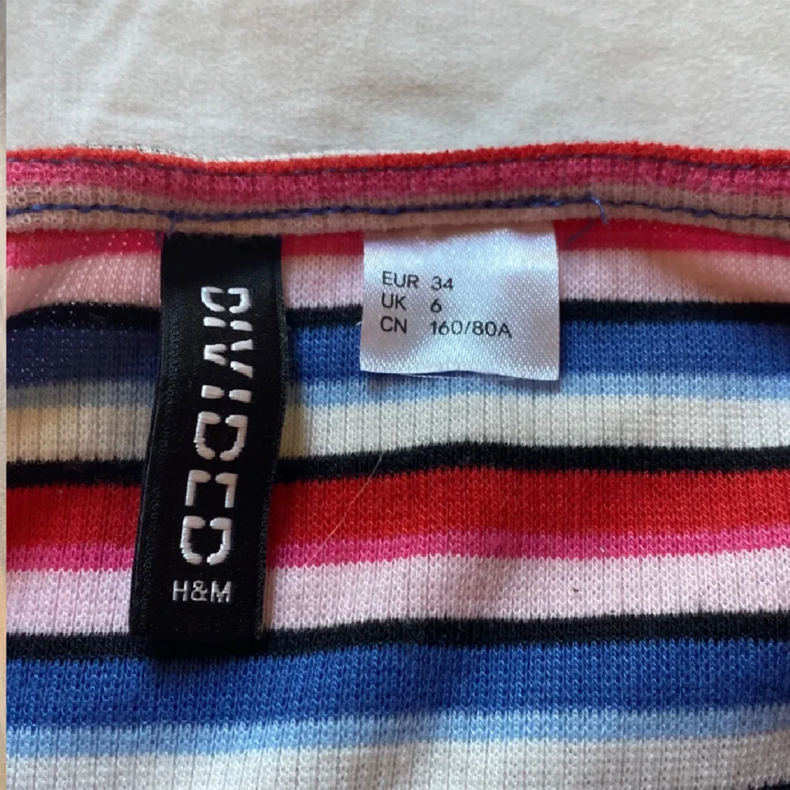 Randig kort klänning  - 91