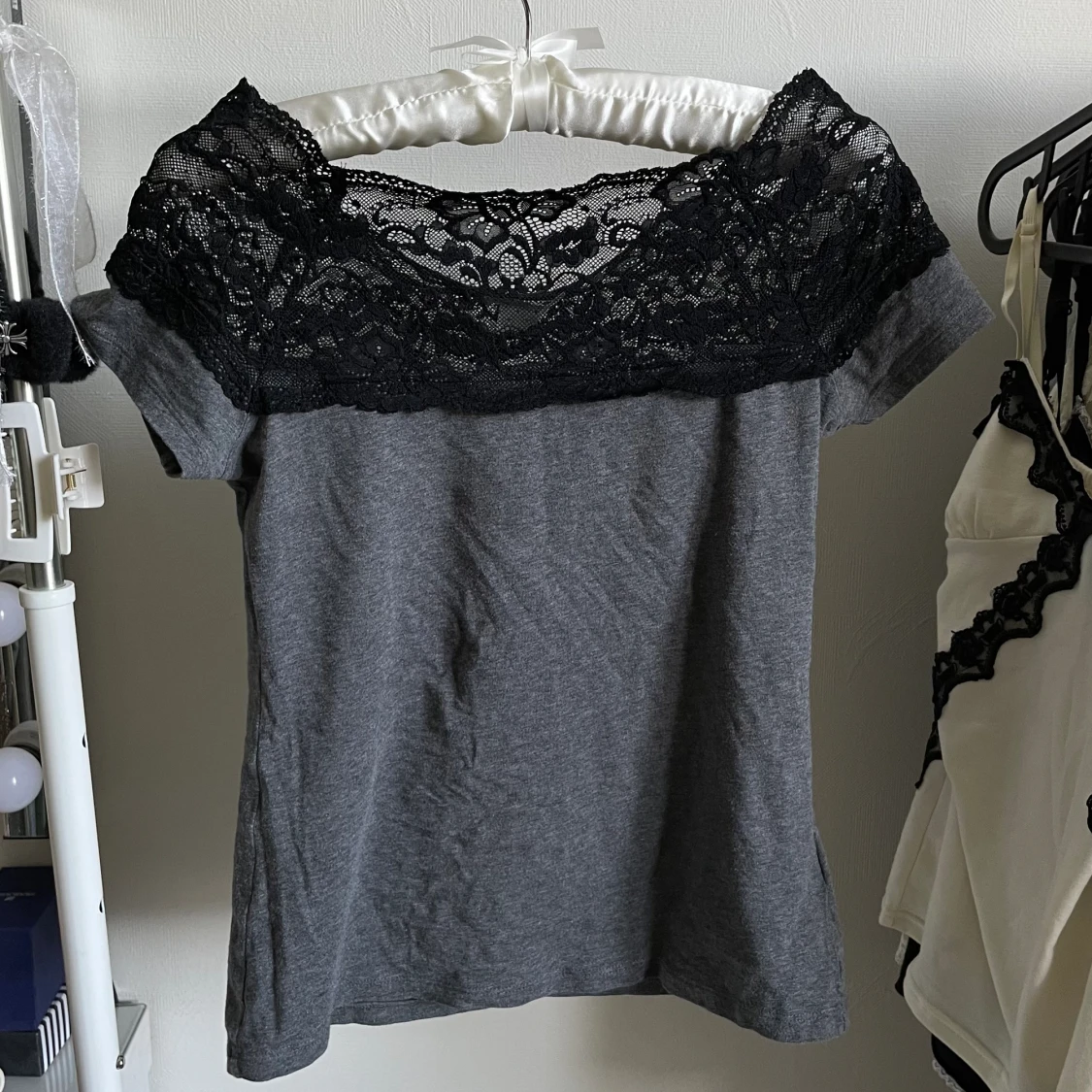 Off shoulder spets top  - 90