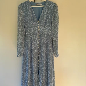 Adoore Paris Dress - Storlek 34 Använd ett fåtal gånger 