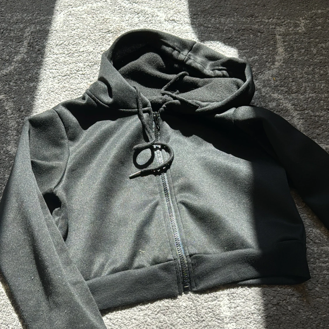 Jättefin kort zip hoodie - 1
