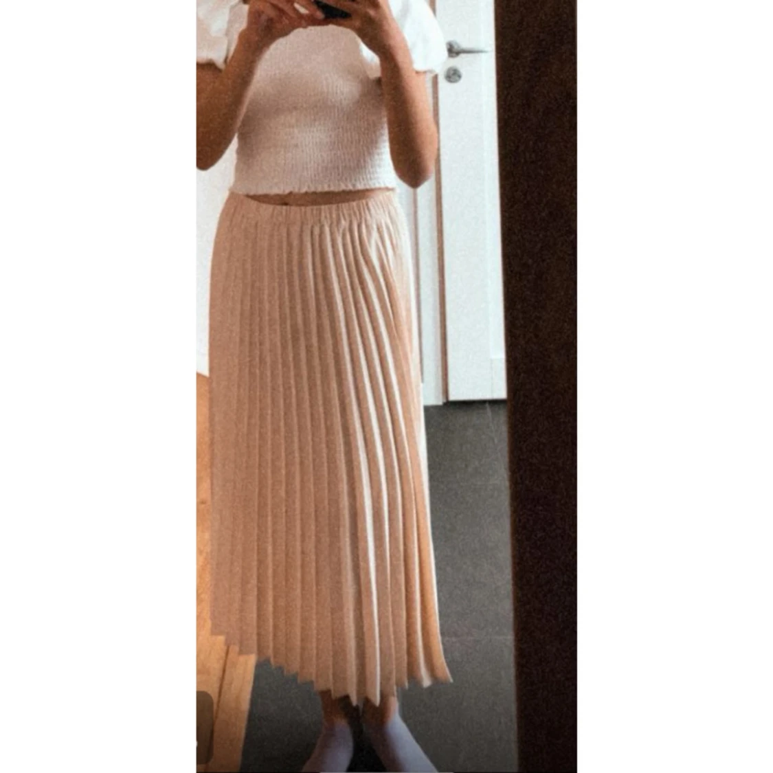 Jätte fin midikjol som tyvärr inte passar längre - 90