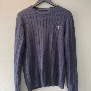 GANT tröja  - Väldigt bra skick, använd endast 1 gång. Som ny. 