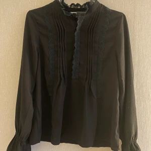 Blus! - Superfin blus från Sweewë💗 