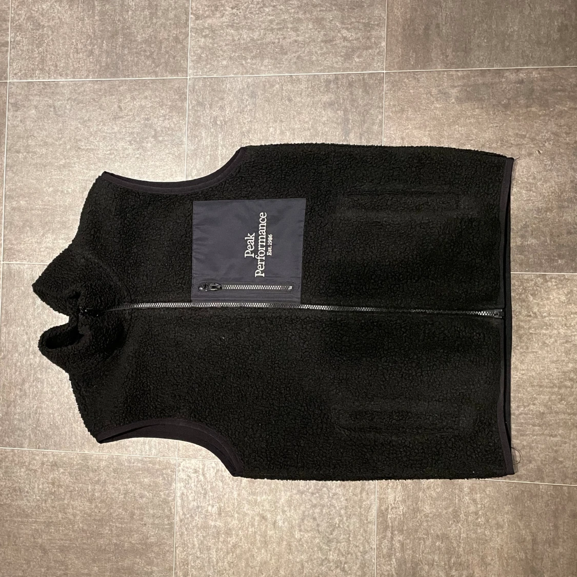 Peak performance fleece vest  - 90