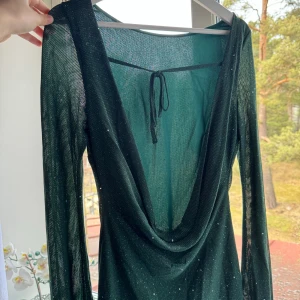 Klänning - Aldrig använd med prislapp kvar!