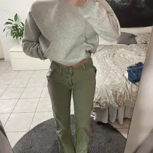 Gröna byxor ifrån Zara i storlek 36❤️ Aldrig använda