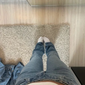 Lågmidjade jeans - Superfina lågmidjade jeans!’🩷 säljer då de knte används