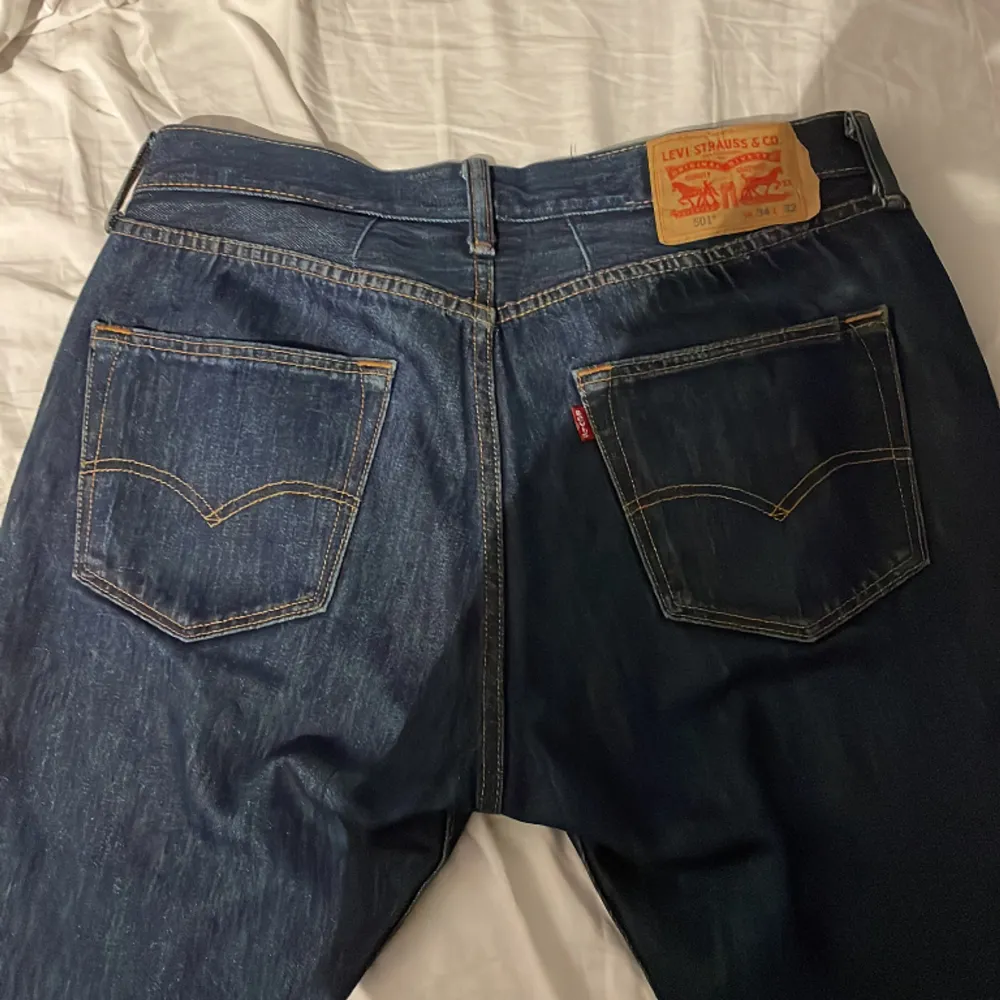 Riktigt feta jeans som är använda i cirka 3-4 månader och köpta av en kompis för de var förstora för han.  Hör av dig vid frågor . Jeans & Byxor.