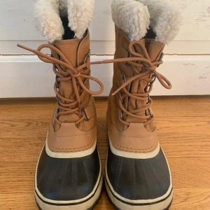 Sorel  - Sorel-skor i storlek 40💗