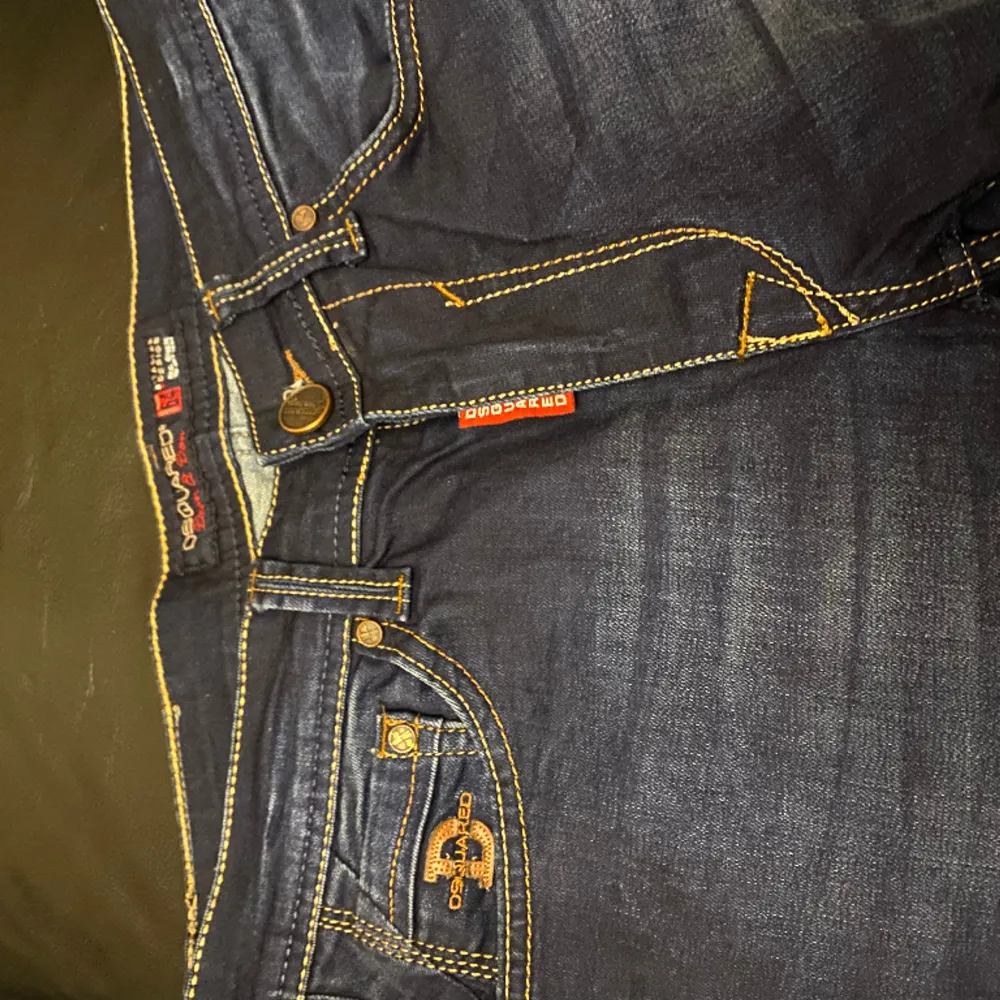 Dsquared2 jeans (ej äkta), herr. Väldigt sparsamt använda. Superfin mörkblå tvätt.  W30 L34. Pris går att diskutera.. Jeans & Byxor.