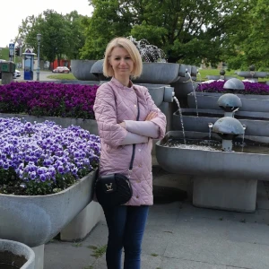 Jacket  - The jacket is very comfortable and light. Suitable spring and automn. 