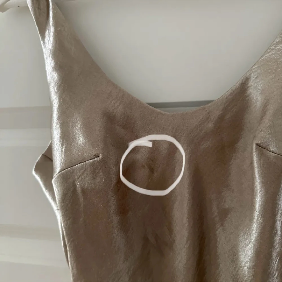 Champange färgad balklänning asos - 90