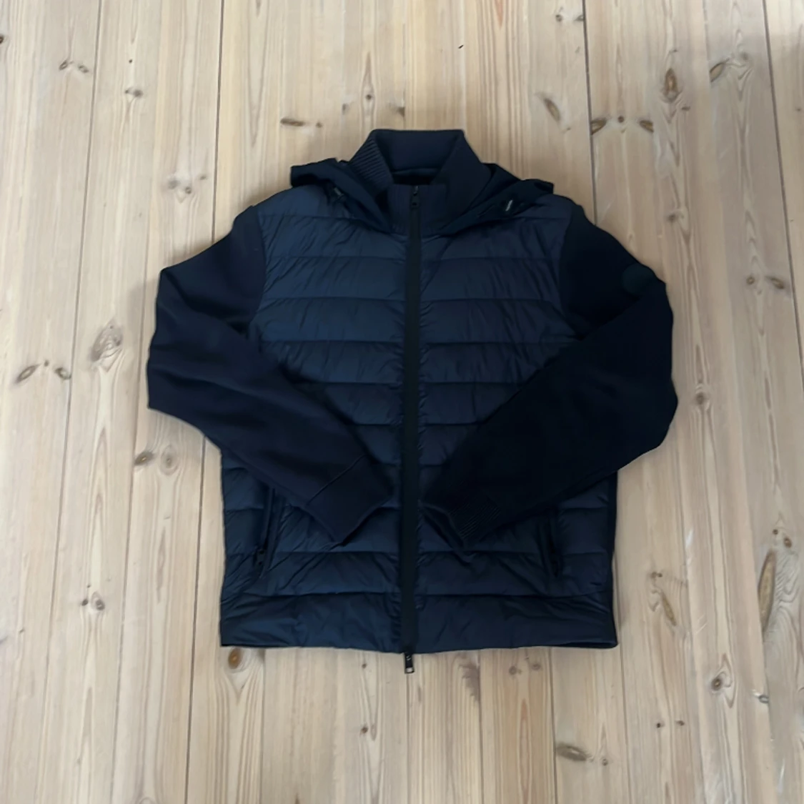 Woolrich Hyprid jacka  - 90