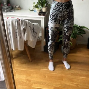 Träningstights från Aim’n - Multifärgade Träningstights från Aim’n 