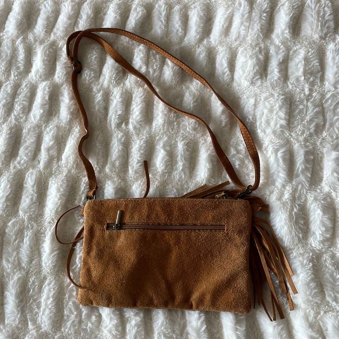 Fransväska i mocka  - 90