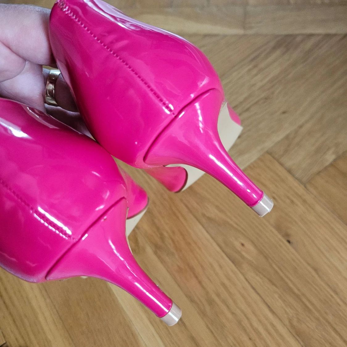 Rosa pumps från Ella Cruz - 90