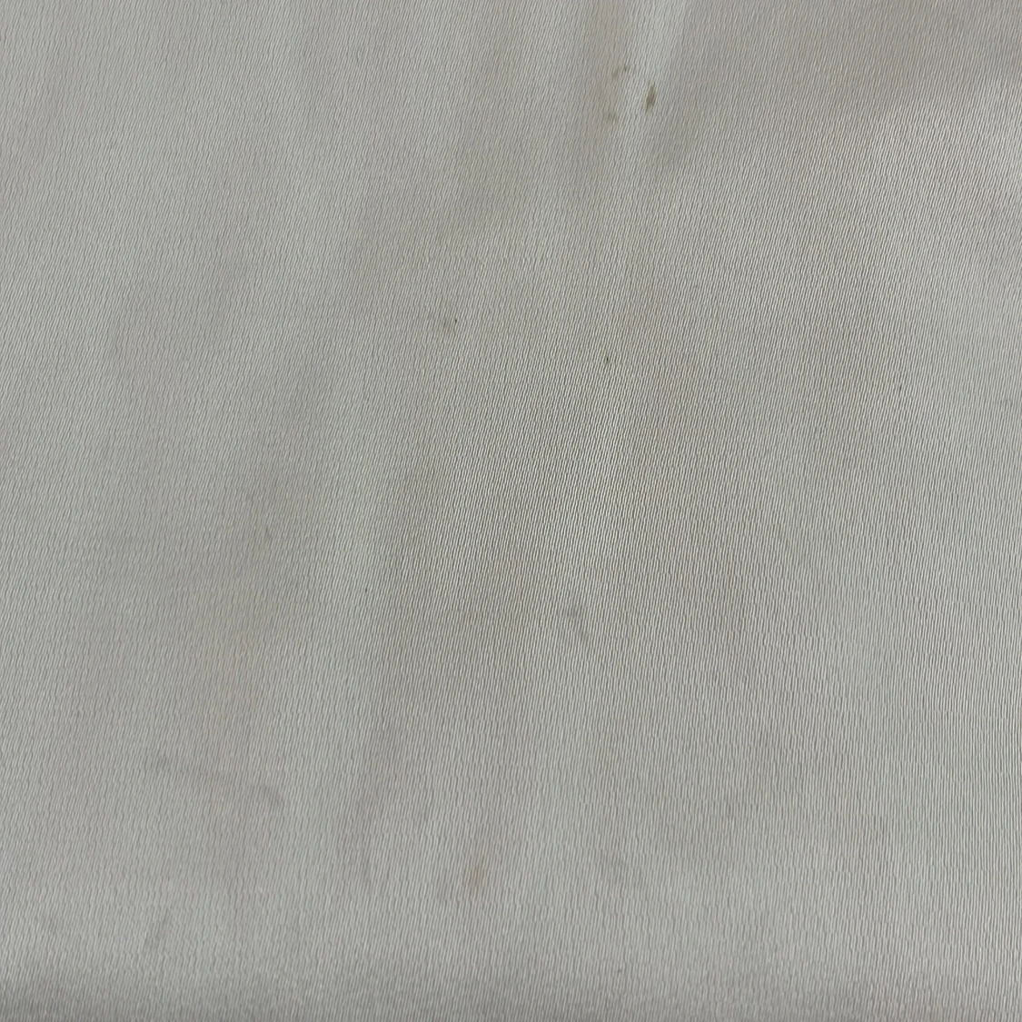  Silkeslinne med svarta detaljer  - 4